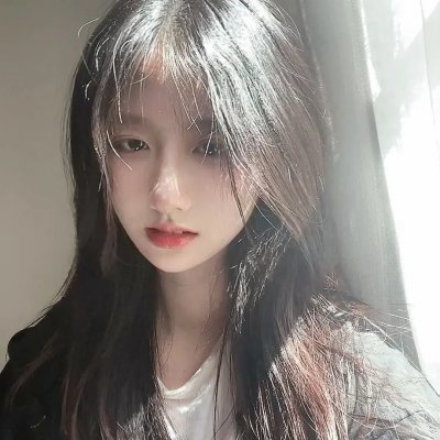 马路对面的房子
